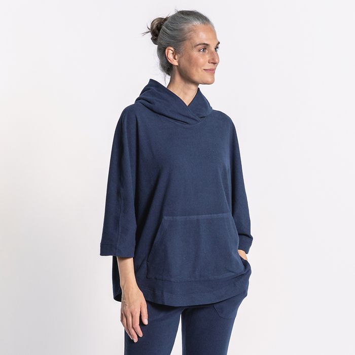 Sunday in Bed X Torquato Poncho Hilda Midnight XL